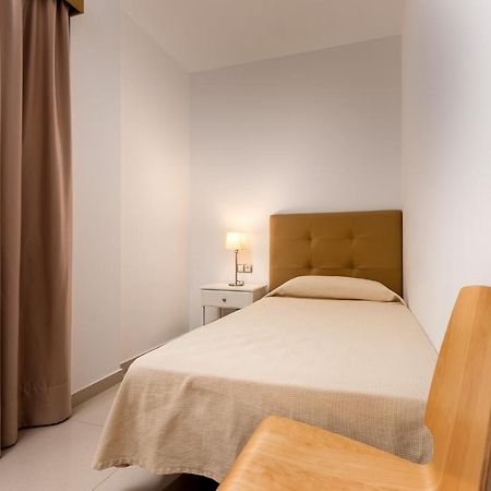 Apartamentos Las Palmeras Puerto De Mogan Bagian luar foto