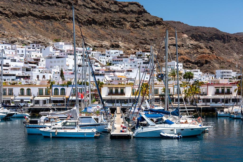 Apartamentos Las Palmeras Puerto De Mogan Bagian luar foto