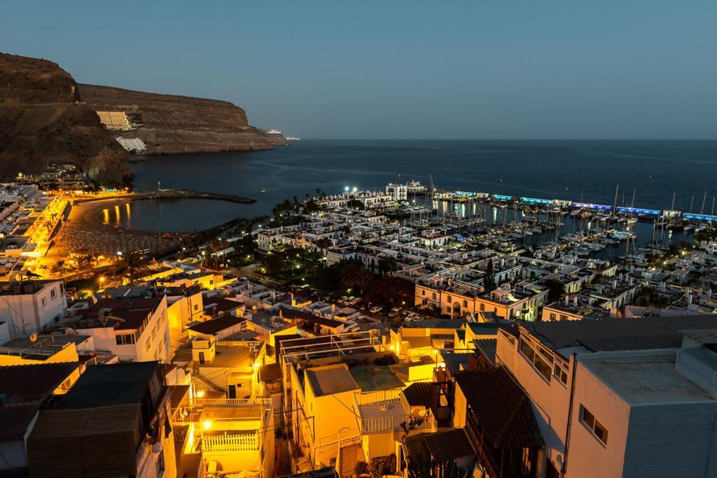 Apartamentos Las Palmeras Puerto De Mogan Bagian luar foto