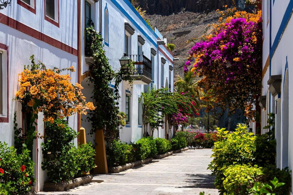 Apartamentos Las Palmeras Puerto De Mogan Bagian luar foto